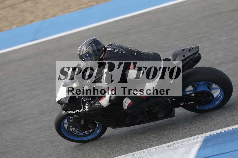 /Archiv-2024/01 26.-28.01.2024 Moto Center Thun Jerez/Gruppe gruen-green/40